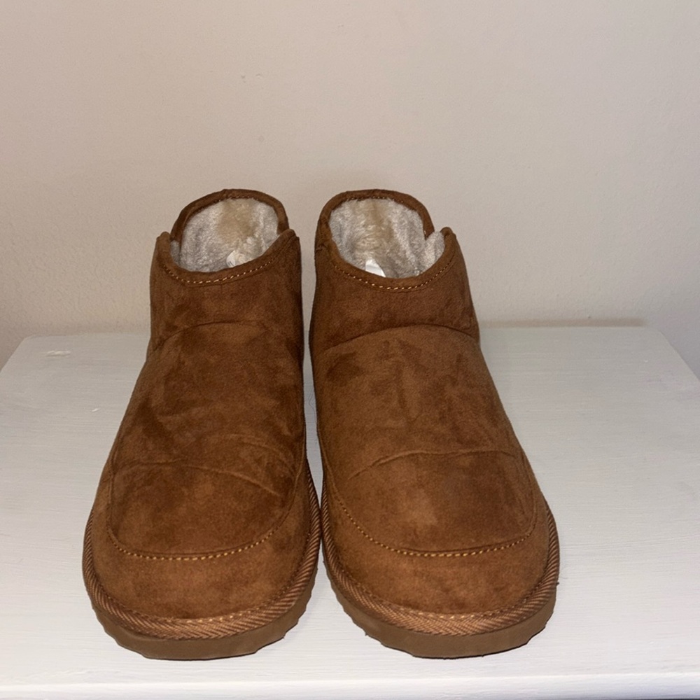 Short fur booties